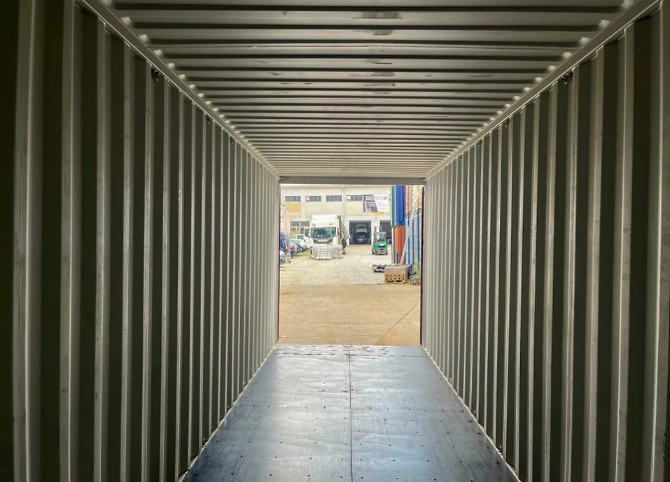 Contenedor 30 pies High Cube – Altura y capacidad extra - Imagen 10